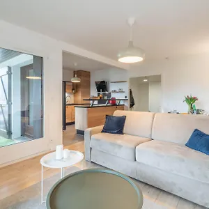  Apartment Bel Terrasse A 2 Pas Du France