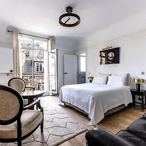  Apartment Champs Elysees France